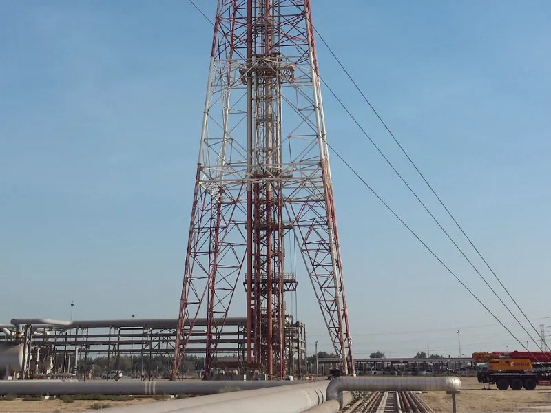 Demontovateľný horák vo výške 130 m