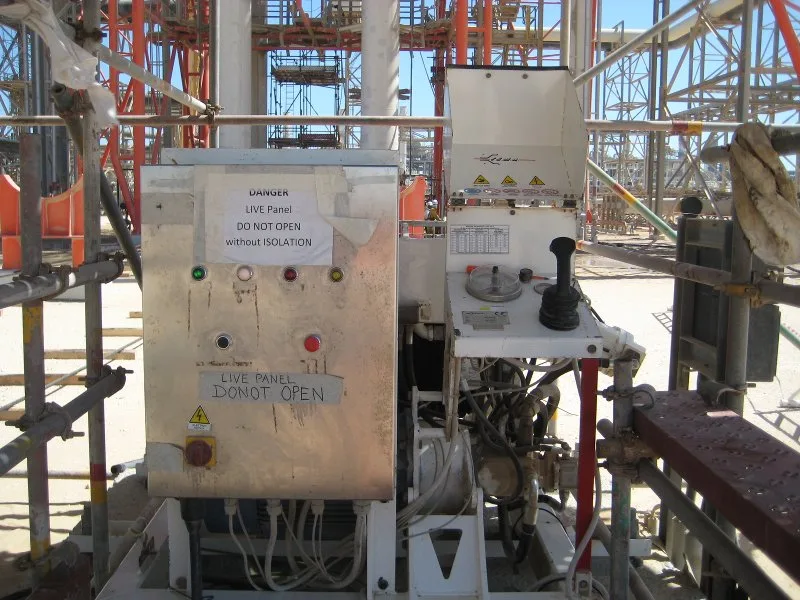 Údržba horákovej veže Qatar Gas – fotografia 11